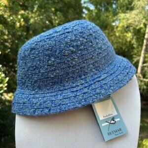 BETMAR New York – NWT Blue Wool Blend Packable Bucket HAT